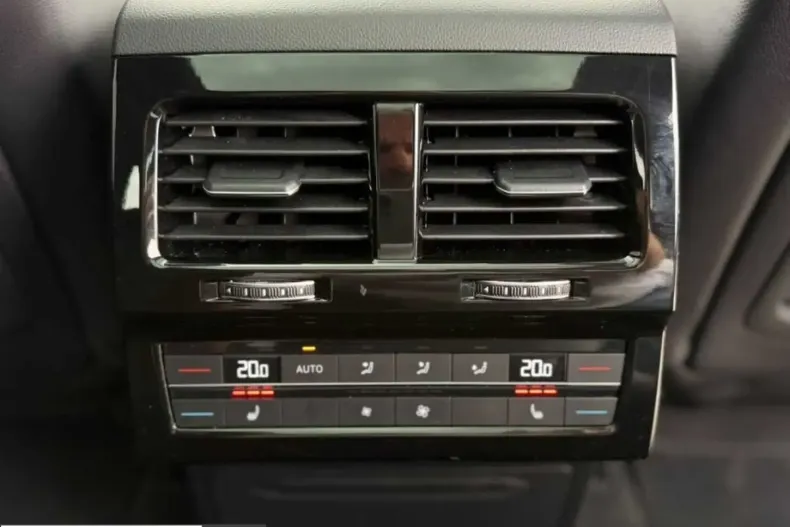 Volkswagen Touareg din 2024 cu 63.000 km - oferta VOL246202 - foto 20