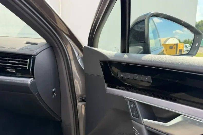 Volkswagen Touareg din 2023 cu 99.800 km - oferta VOL246203 - foto 21