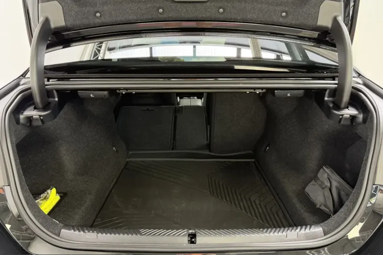 BMW 540 (Seria 5) din 2025 cu 8.600 km - oferta BMW246205 - foto 24