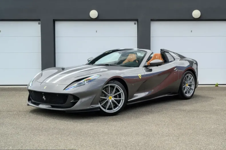 Ferrari 812 din 2023 cu 15.617 km - oferta FER246209 - foto 3