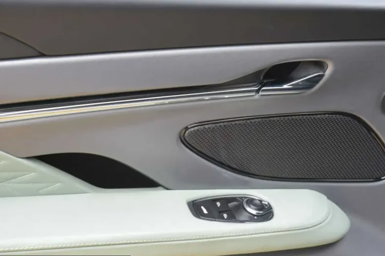 Aston Martin DB12 din 2023 cu 22.498 km - oferta AST246211 - foto 27