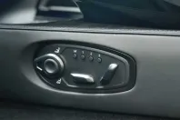 Aston Martin V8 Vantage din 2025 cu 7.500 km - oferta AST246213 - foto 22