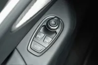 Aston Martin V8 Vantage din 2025 cu 7.500 km - oferta AST246213 - foto 23