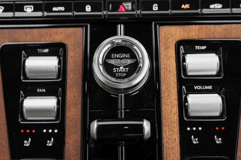 Aston Martin DB12 din 2024 cu 10.991 km - oferta AST246214 - foto 27