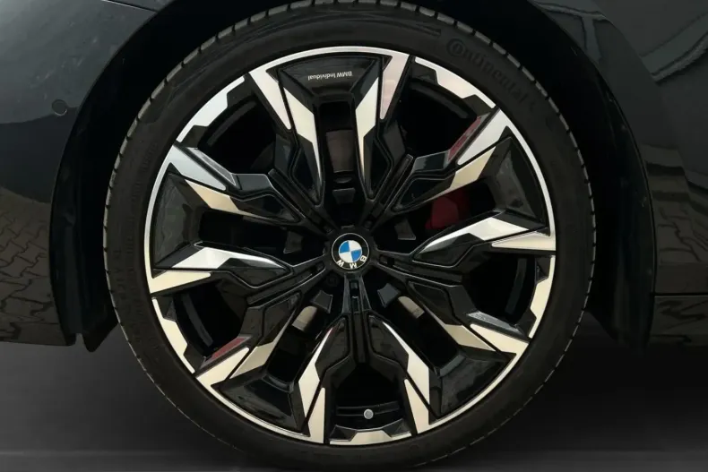 BMW 520 (Seria 5) din 2025 cu 27.421 km - oferta BMW246215 - foto 8