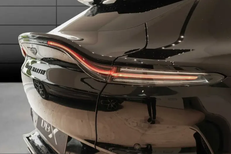 Aston Martin DBX din 2025 cu 11.990 km - oferta AST246216 - foto 4