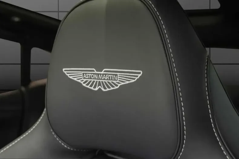 Aston Martin DBX din 2025 cu 11.990 km - oferta AST246216 - foto 9