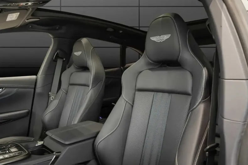Aston Martin DBX din 2025 cu 11.990 km - oferta AST246216 - foto 13
