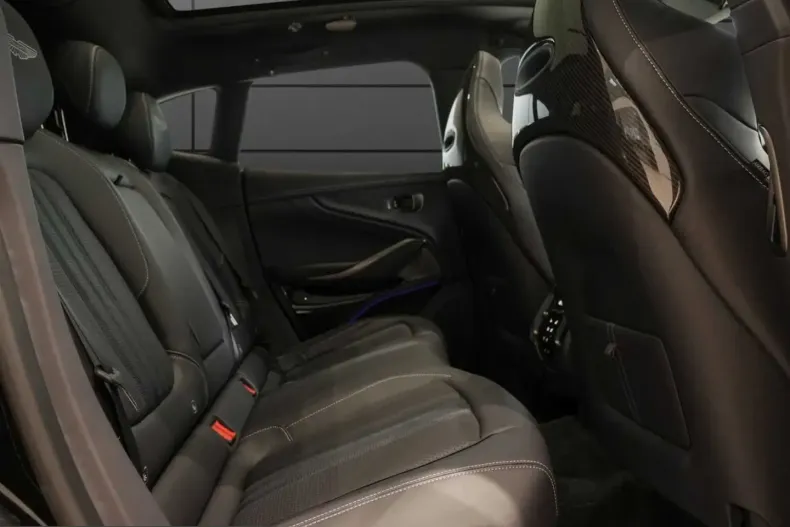 Aston Martin DBX din 2025 cu 11.990 km - oferta AST246216 - foto 21