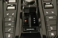 Aston Martin DBX din 2025 cu 11.990 km - oferta AST246216 - foto 28