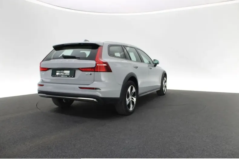Volvo V60 Cross Country din 2024 cu 67.212 km - oferta VOL246219 - foto 6
