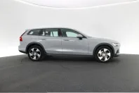 Volvo V60 Cross Country din 2024 cu 67.212 km - oferta VOL246219 - foto 7