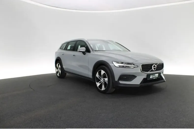 Volvo V60 Cross Country din 2024 cu 67.212 km - oferta VOL246219 - foto 8