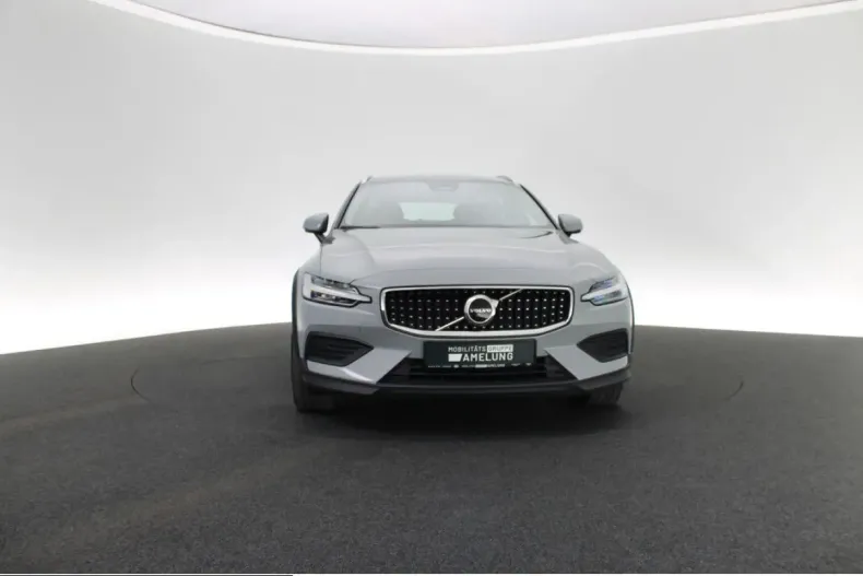 Volvo V60 Cross Country din 2024 cu 67.212 km - oferta VOL246219 - foto 9