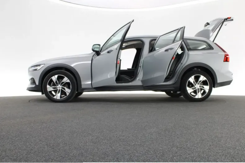 Volvo V60 Cross Country din 2024 cu 67.212 km - oferta VOL246219 - foto 17