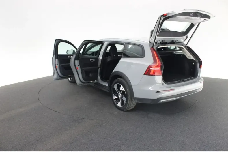 Volvo V60 Cross Country din 2024 cu 67.212 km - oferta VOL246219 - foto 23