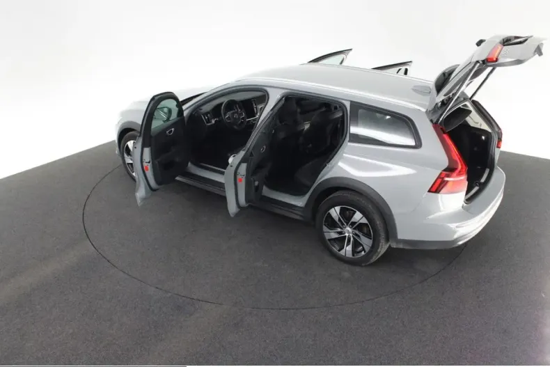 Volvo V60 Cross Country din 2024 cu 67.212 km - oferta VOL246219 - foto 26