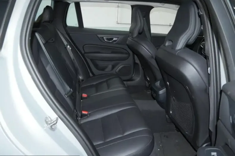 Volvo V60 Cross Country din 2024 cu 67.212 km - oferta VOL246219 - foto 29