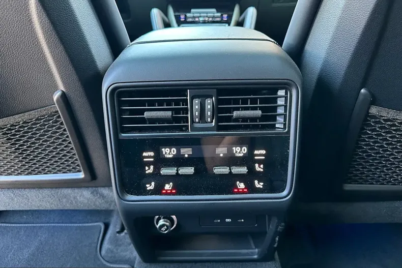 Porsche Cayenne din 2024 cu 22.200 km - oferta POR246220 - foto 20
