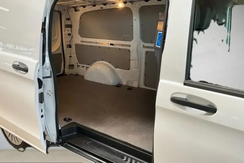 Mercedes-Benz Vito din 2024 cu 54.300 km - oferta MER246222 - foto 9