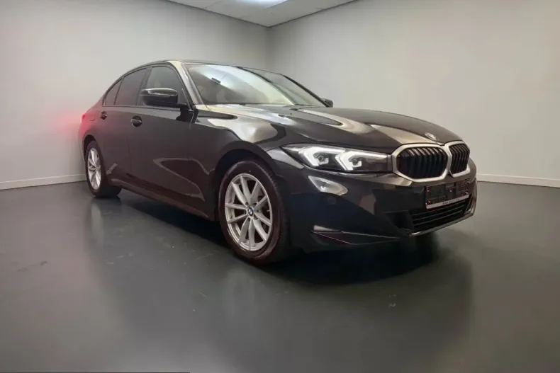 BMW 320 (Seria 3) din 2023 cu 50.000 km - oferta BMW246224 - foto 3