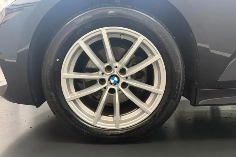 BMW 320 (Seria 3) din 2023 cu 50.000 km - oferta BMW246224 - foto 4