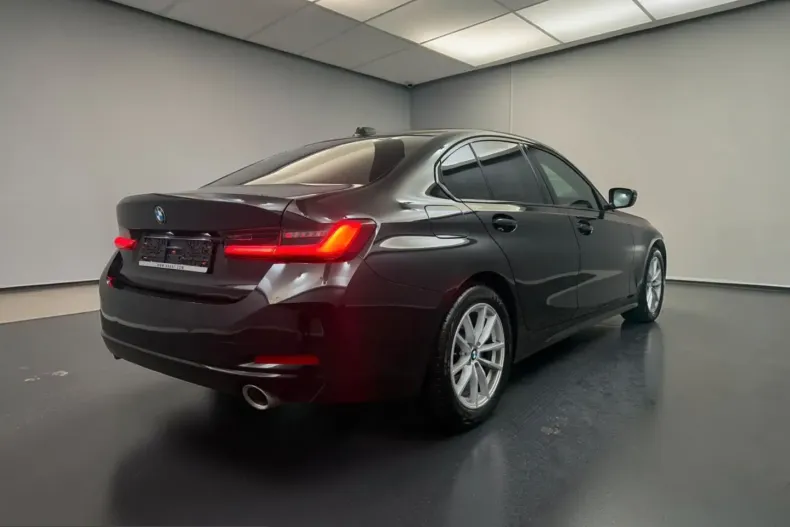 BMW 320 (Seria 3) din 2023 cu 50.000 km - oferta BMW246224 - foto 7