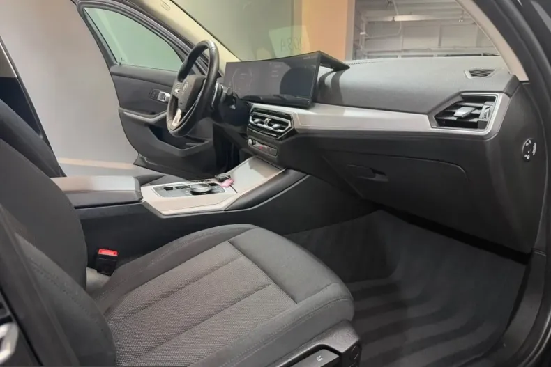 BMW 320 (Seria 3) din 2023 cu 50.000 km - oferta BMW246224 - foto 17