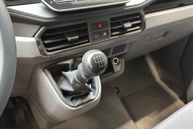Volkswagen Crafter din 2025 cu 35.700 km - oferta VOL246225 - foto 21