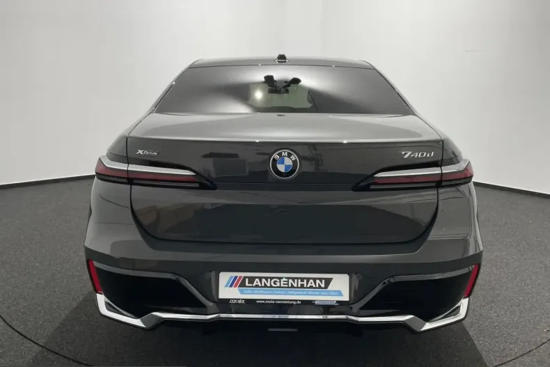 BMW 740 (Seria 7) din 2025 cu 40.213 km - oferta BMW246232 - foto 6