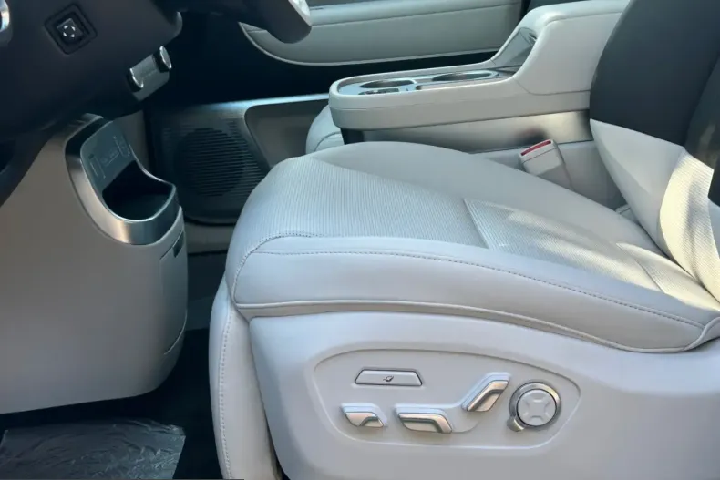 Hyundai IONIQ 9 din 2025 cu 5.500 km - oferta HYU246233 - foto 16