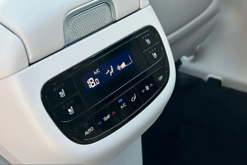 Hyundai IONIQ 9 din 2025 cu 5.500 km - oferta HYU246233 - foto 23