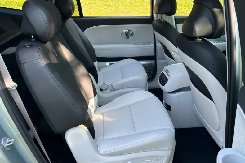 Hyundai IONIQ 9 din 2025 cu 5.500 km - oferta HYU246233 - foto 24