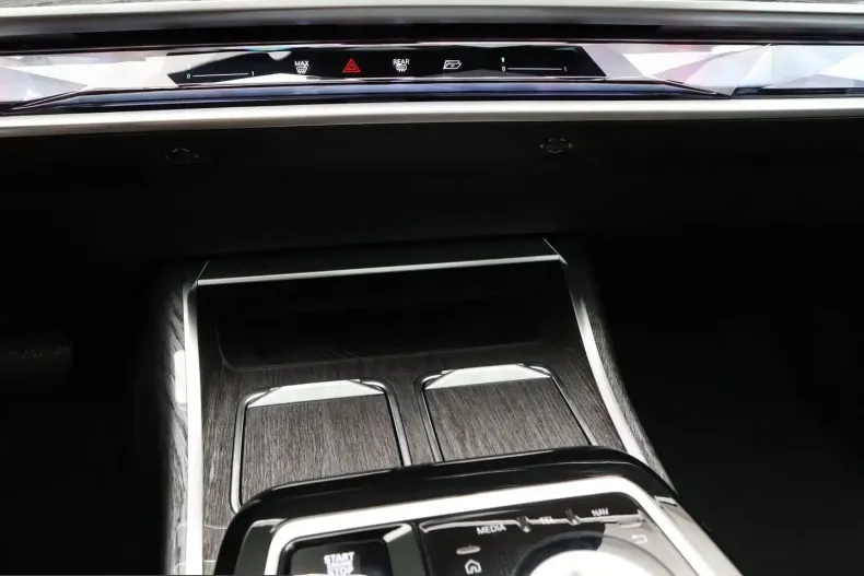 BMW 740 (Seria 7) din 2025 cu 21.999 km - oferta BMW246236 - foto 13