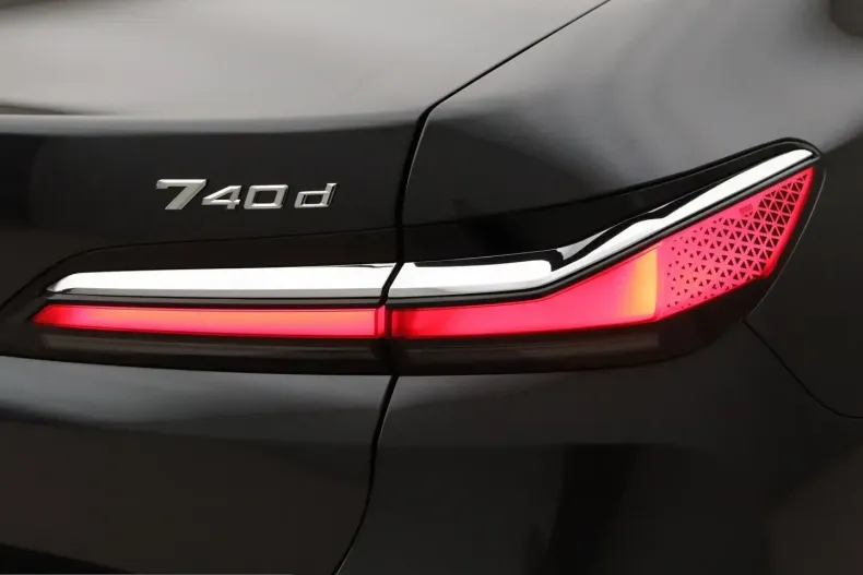 BMW 740 (Seria 7) din 2025 cu 21.999 km - oferta BMW246236 - foto 22