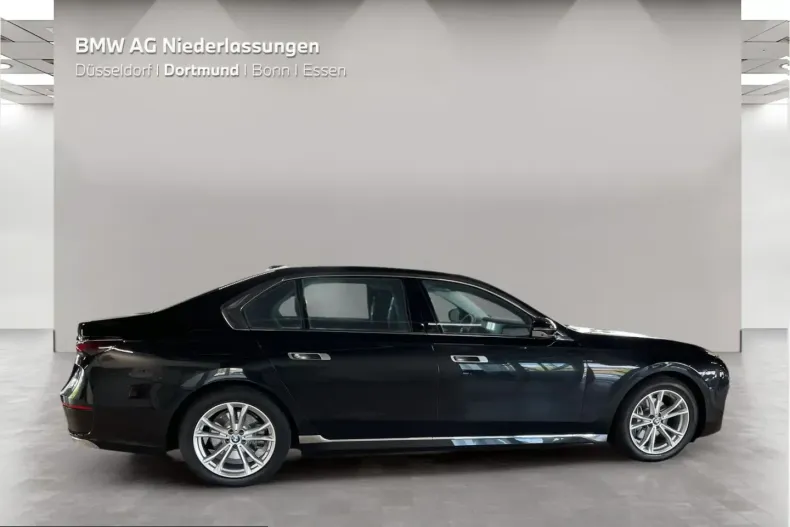 BMW 740 (Seria 7) din 2023 cu 27.210 km - oferta BMW246237 - foto 5