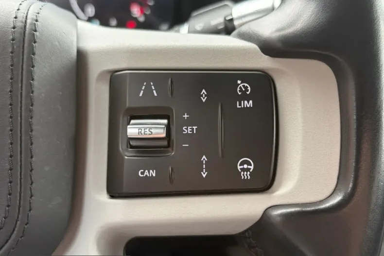 Land Rover Defender din 2021 cu 46.200 km - oferta LAN246238 - foto 23