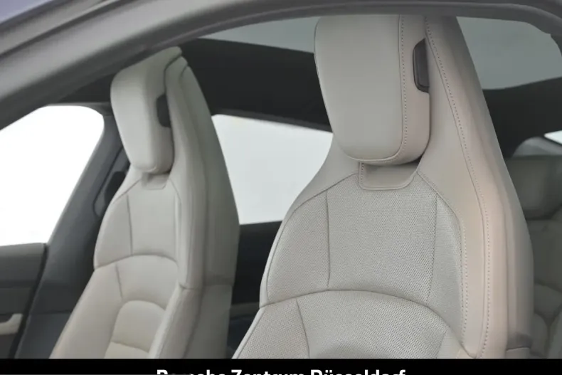 Porsche Taycan din 2022 cu 19.905 km - oferta POR246240 - foto 17