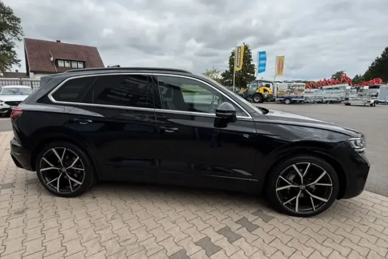 Volkswagen Touareg din 2025 cu 28.700 km - oferta VOL246242 - foto 2