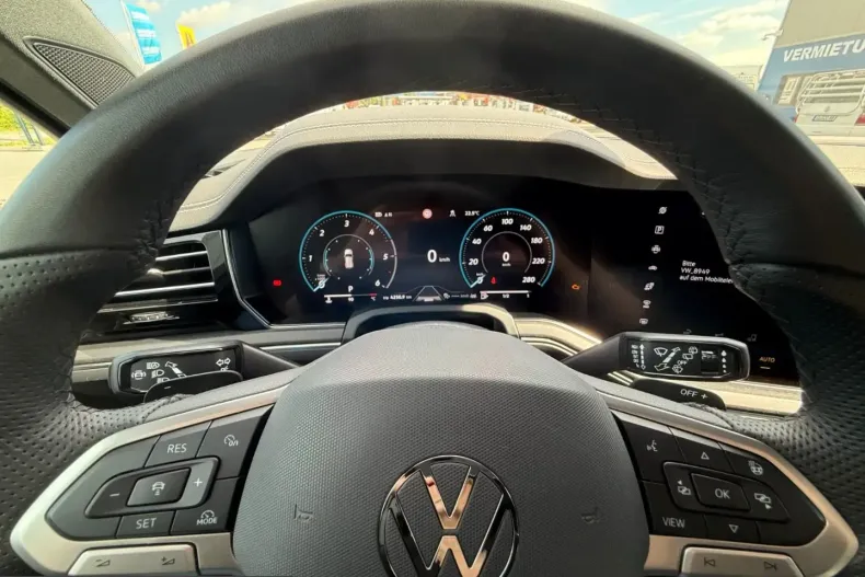 Volkswagen Touareg din 2025 cu 28.700 km - oferta VOL246242 - foto 13