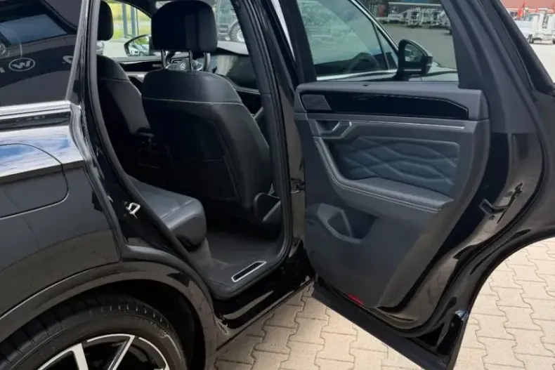Volkswagen Touareg din 2025 cu 28.700 km - oferta VOL246242 - foto 14