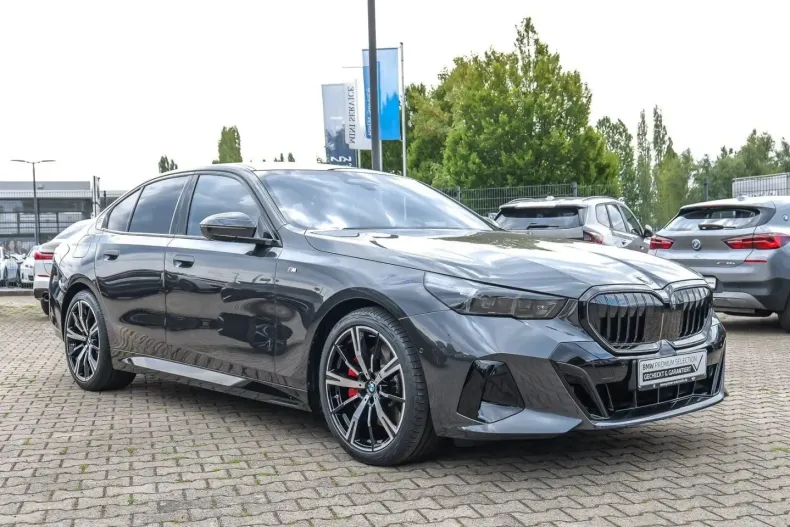 BMW 540 (Seria 5) din 2025 cu 35.734 km - oferta BMW246246 - foto 1