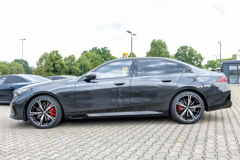 BMW 540 (Seria 5) din 2025 cu 35.734 km - oferta BMW246246 - foto 9