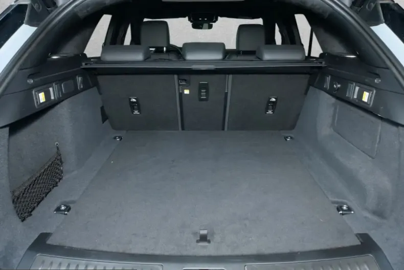 Land Rover Range Rover Velar din 2025 cu 14.000 km - oferta LAN246251 - foto 14