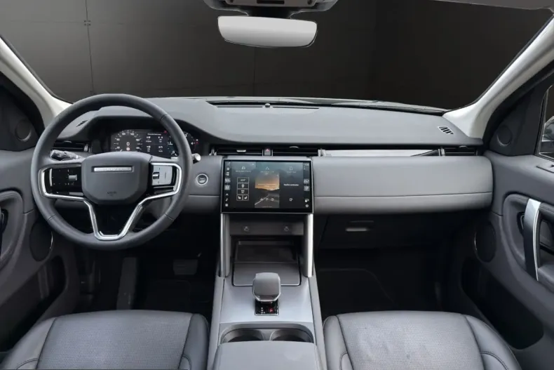 Land Rover Discovery Sport din 2025 cu 18.025 km - oferta LAN246258 - foto 5
