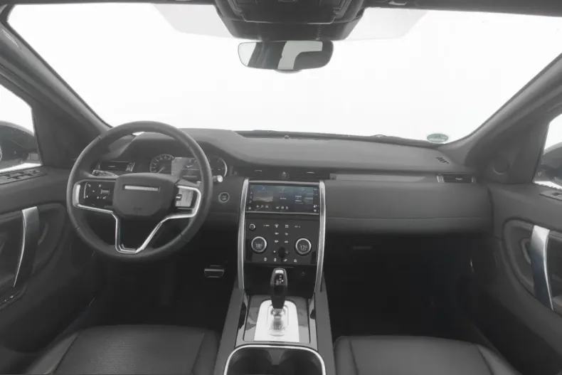Land Rover Discovery Sport din 2024 cu 18.651 km - oferta LAN246259 - foto 3