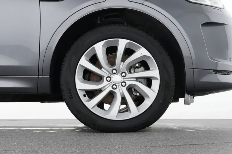 Land Rover Discovery Sport din 2024 cu 18.651 km - oferta LAN246259 - foto 19