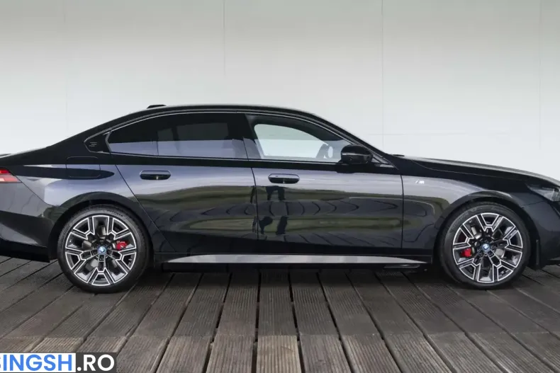 BMW 530 (Seria 5) din 2024 cu 20.799 km - oferta BMW246266 - foto 4