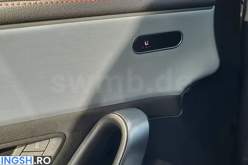 Mercedes-Benz CLA 200 (Clasa CLA) din 2025 cu 4.400 km - oferta MER246270 - foto 4