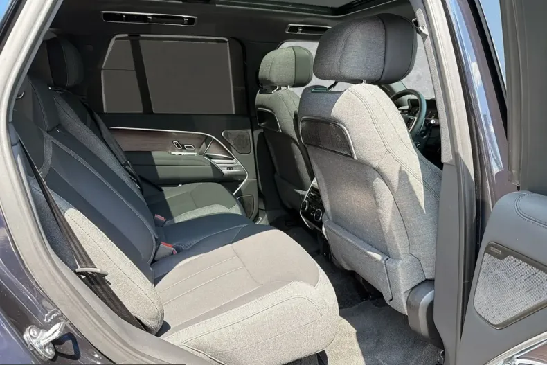 Land Rover Range Rover din 2025 cu 20.900 km - oferta LAN246274 - foto 5